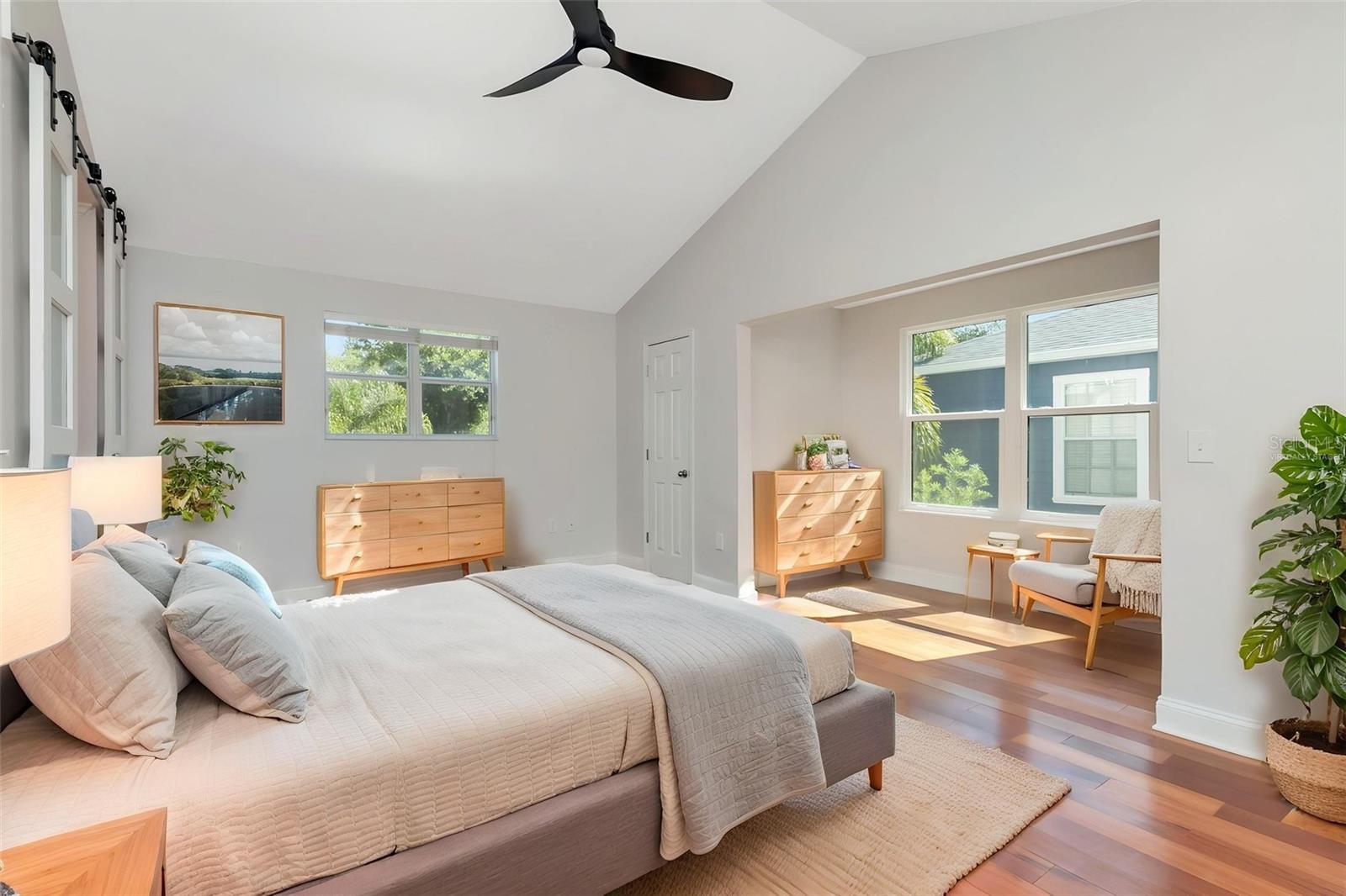 Image 24 of 43 For 3113 Oakellar Avenue