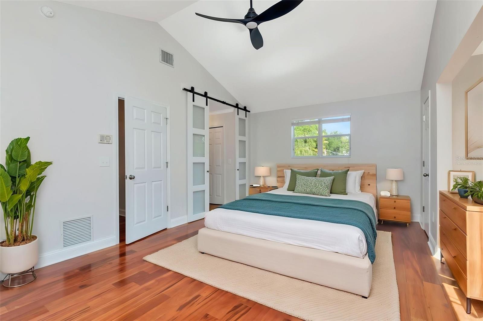 Image 27 of 43 For 3113 Oakellar Avenue