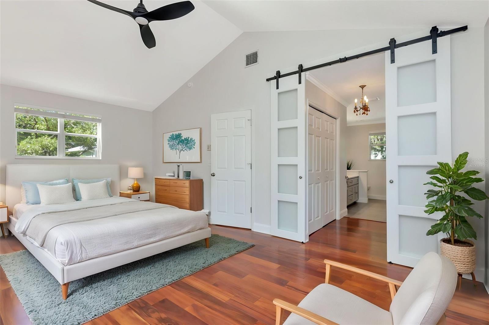 Image 29 of 43 For 3113 Oakellar Avenue