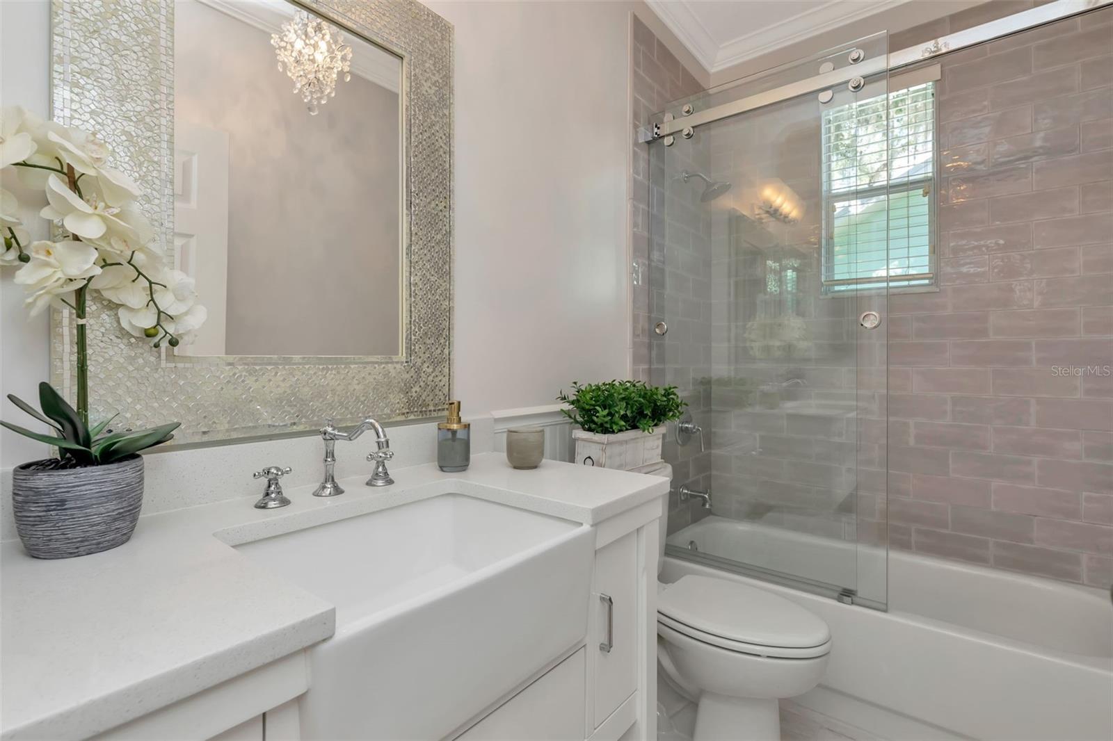 Image 35 of 43 For 3113 Oakellar Avenue