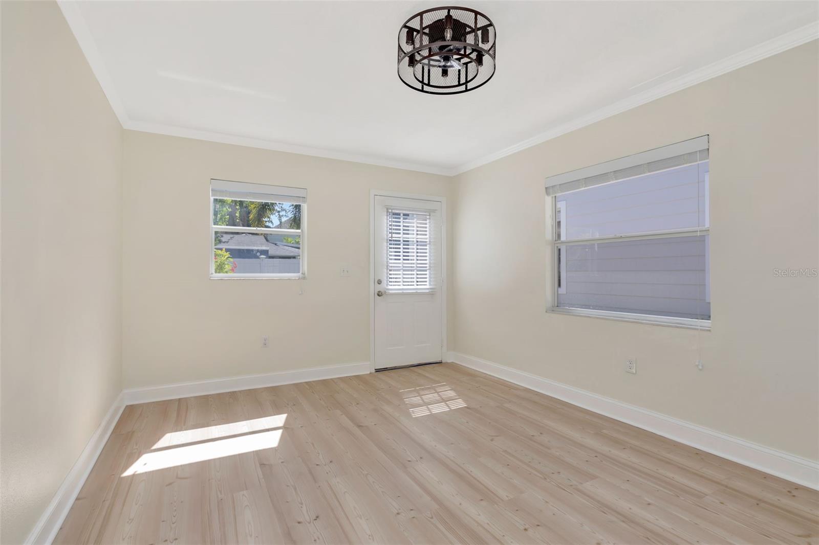 Image 41 of 43 For 3113 Oakellar Avenue