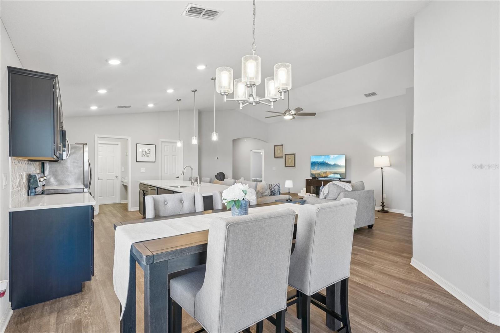 Image 7 of 31 For 11863 Stone Pine Street