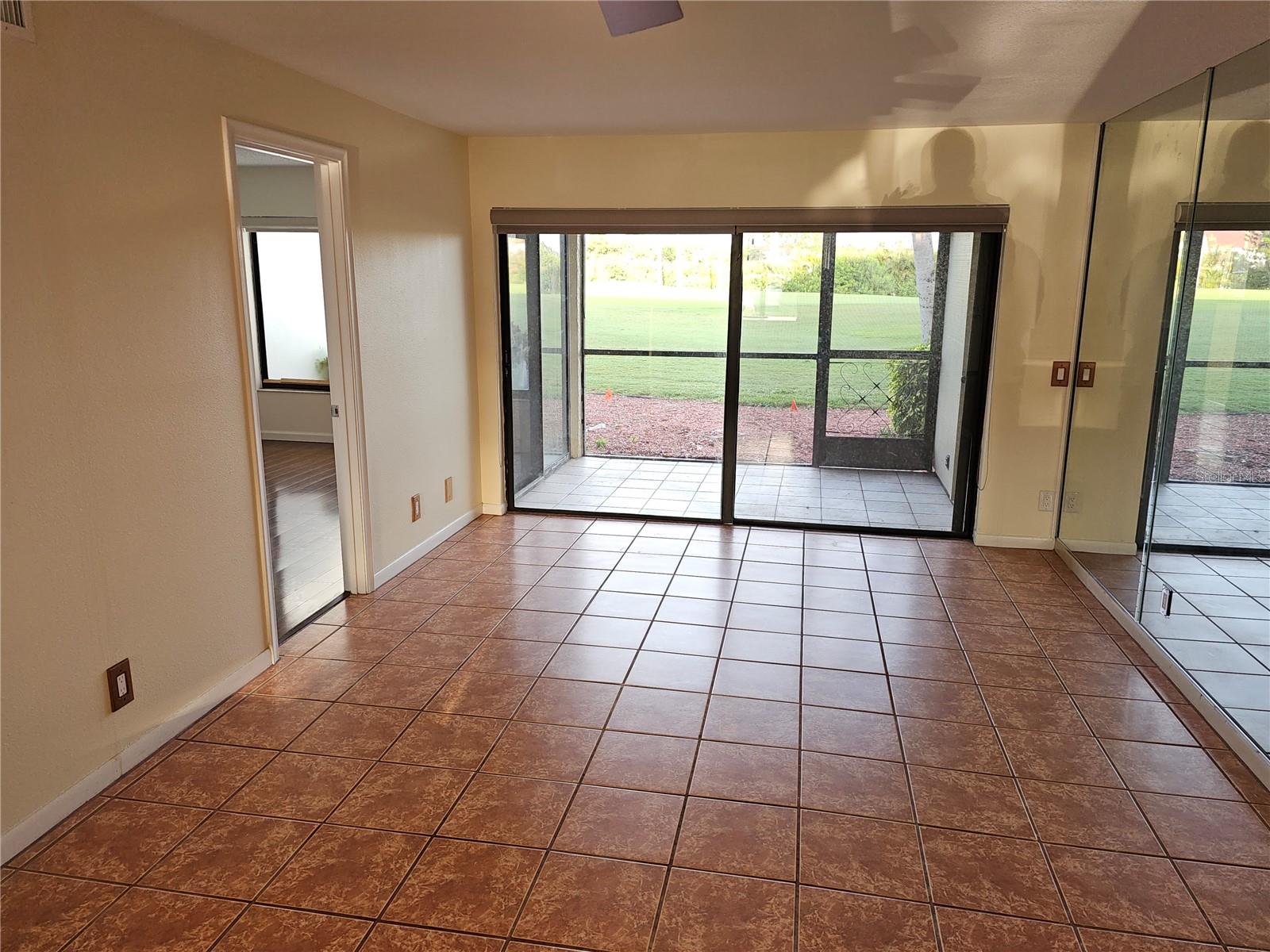 Image 10 of 28 For 6343 Palma Del Mar Boulevard S 126