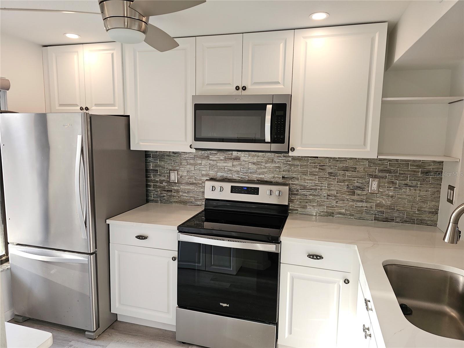 Image 2 of 28 For 6343 Palma Del Mar Boulevard S 126