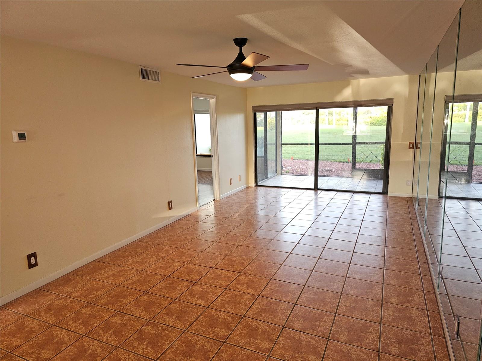 Image 9 of 28 For 6343 Palma Del Mar Boulevard S 126