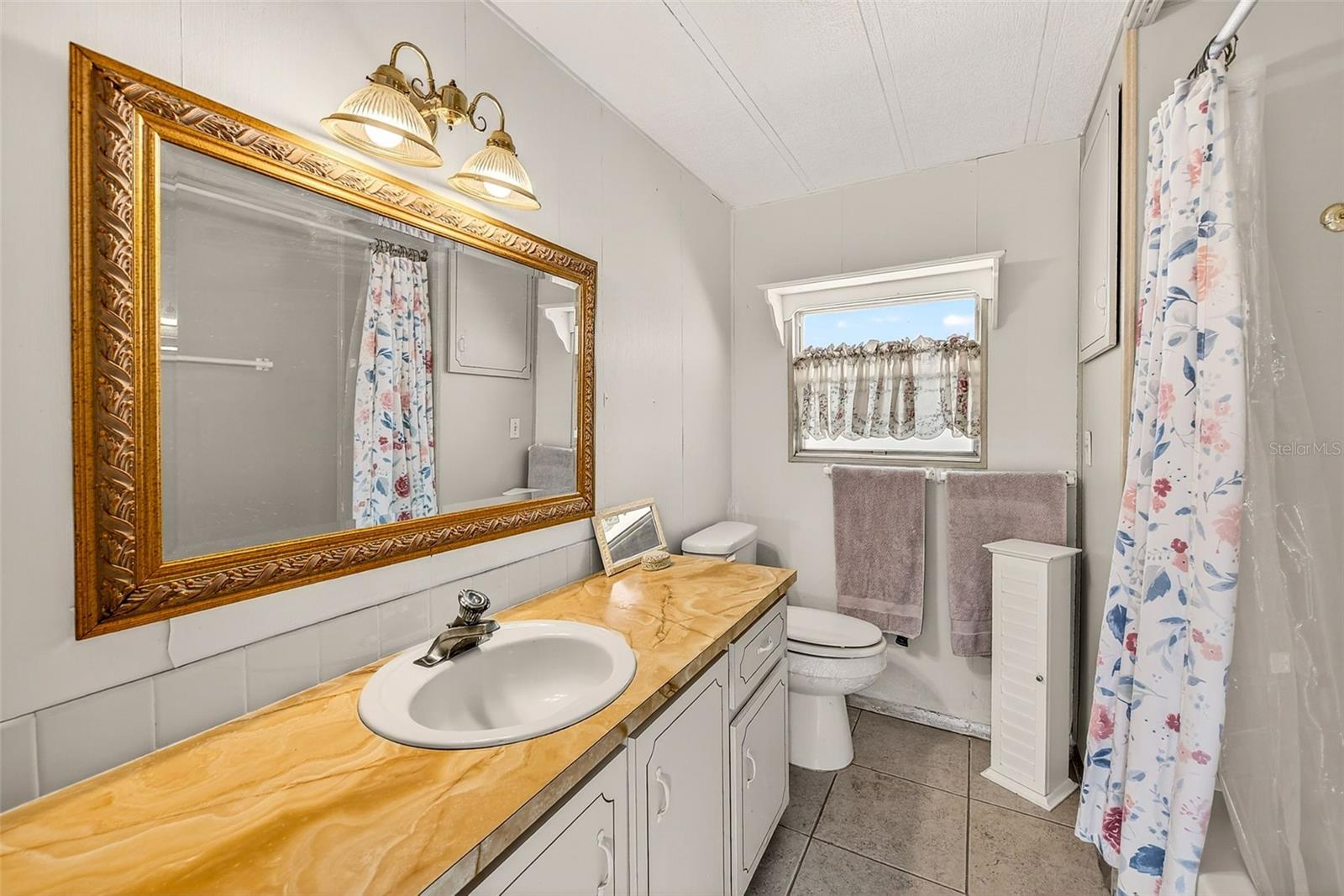 Image 28 of 44 For 94 Sugar Bear Drive 55