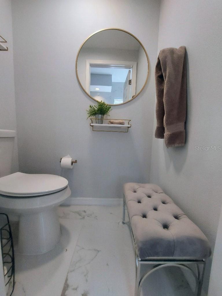 Listing photo id 19 for 9820 Gretna Green Drive