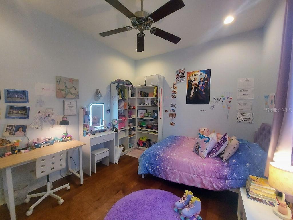 Listing photo id 21 for 9820 Gretna Green Drive