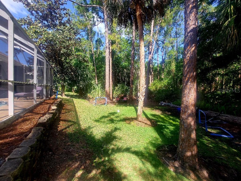 Listing photo id 33 for 9820 Gretna Green Drive