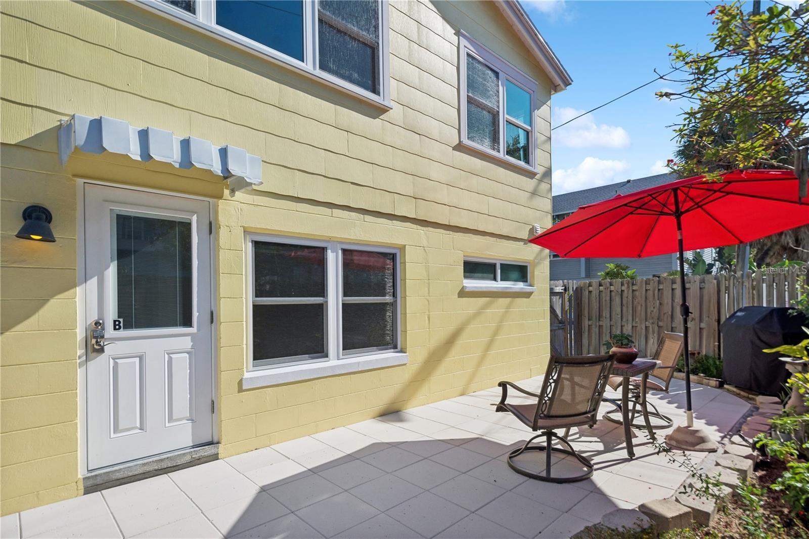 Listing photo id 21 for 102 11th Avenue