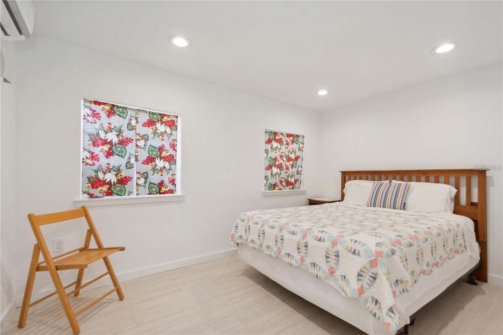 Listing photo id 36 for 102 11th Avenue