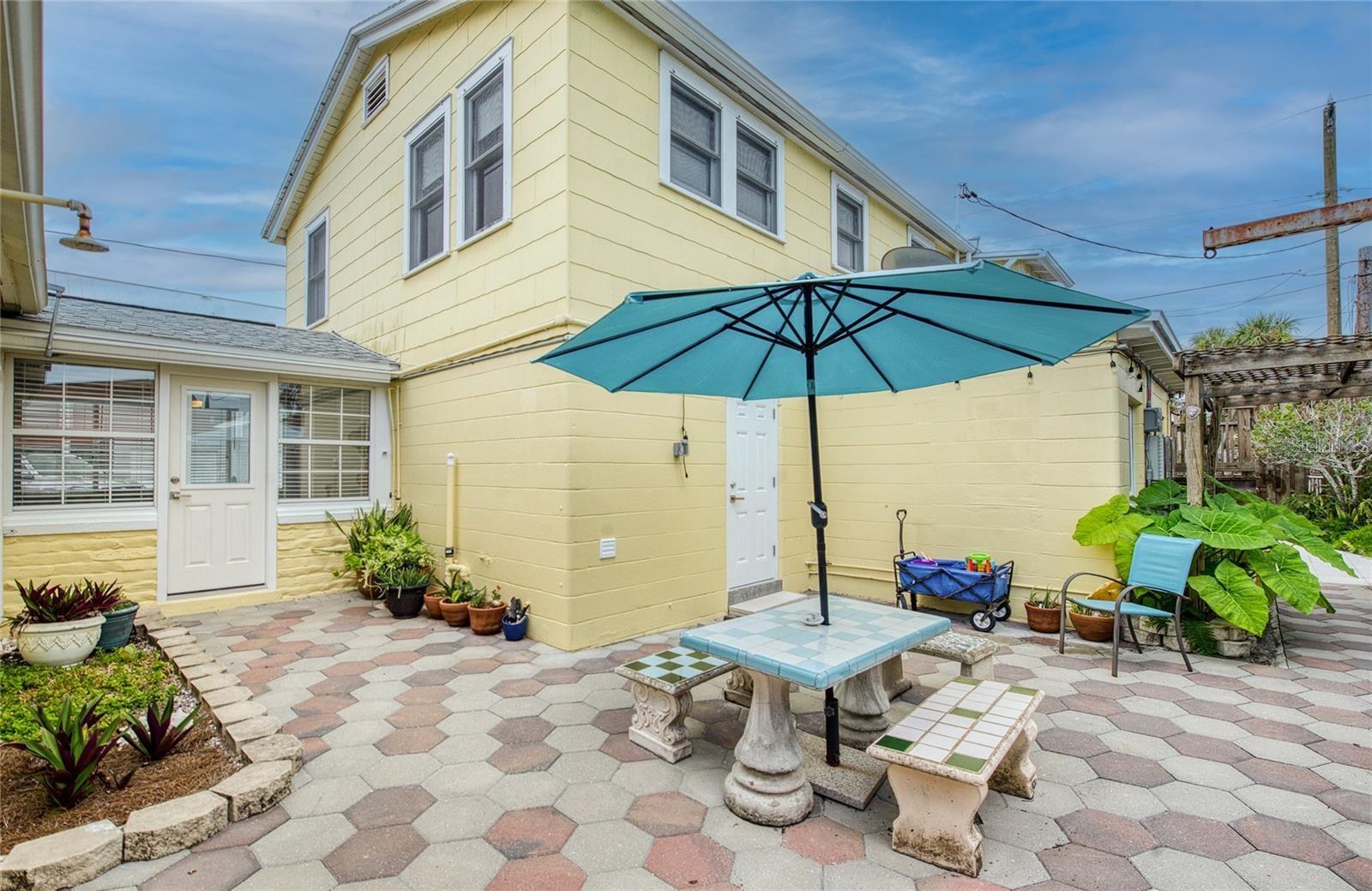 Listing photo id 37 for 102 11th Avenue