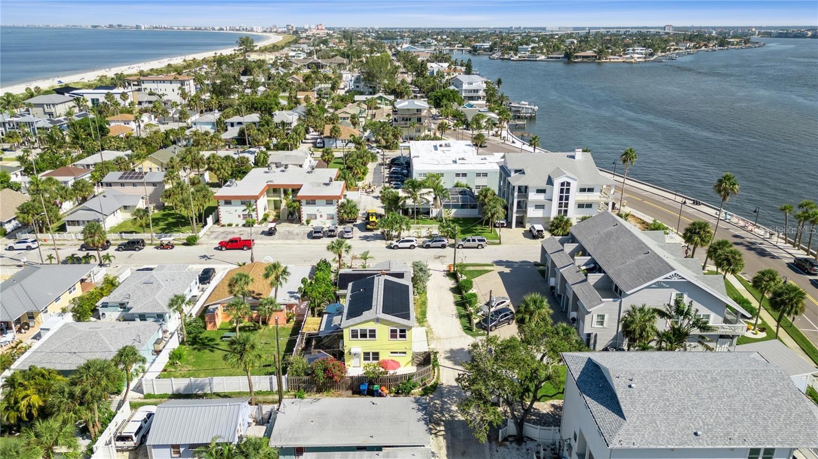 Listing photo id 48 for 102 11th Avenue