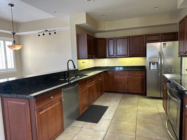 Image 13 of 34 For 606 Wells Court 302