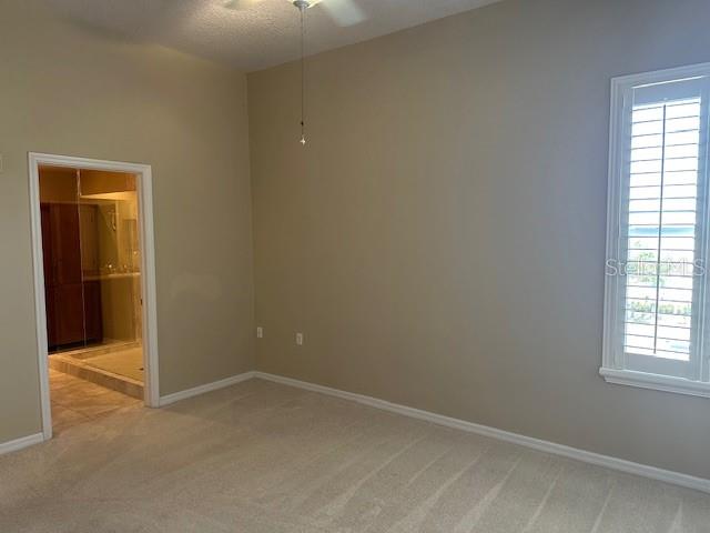 Image 28 of 34 For 606 Wells Court 302