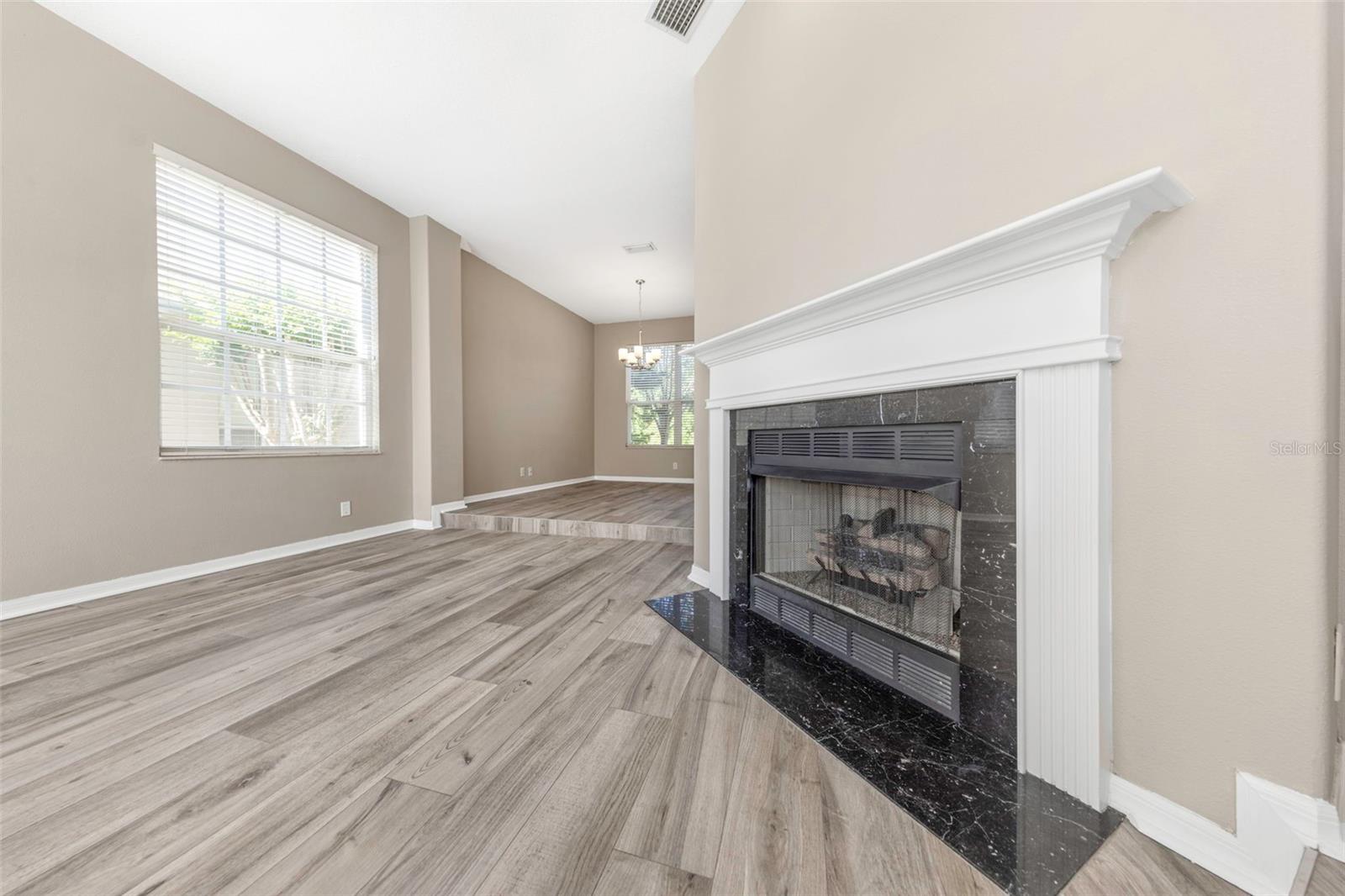 Image 29 of 76 For 4152 Grandchamp Circle