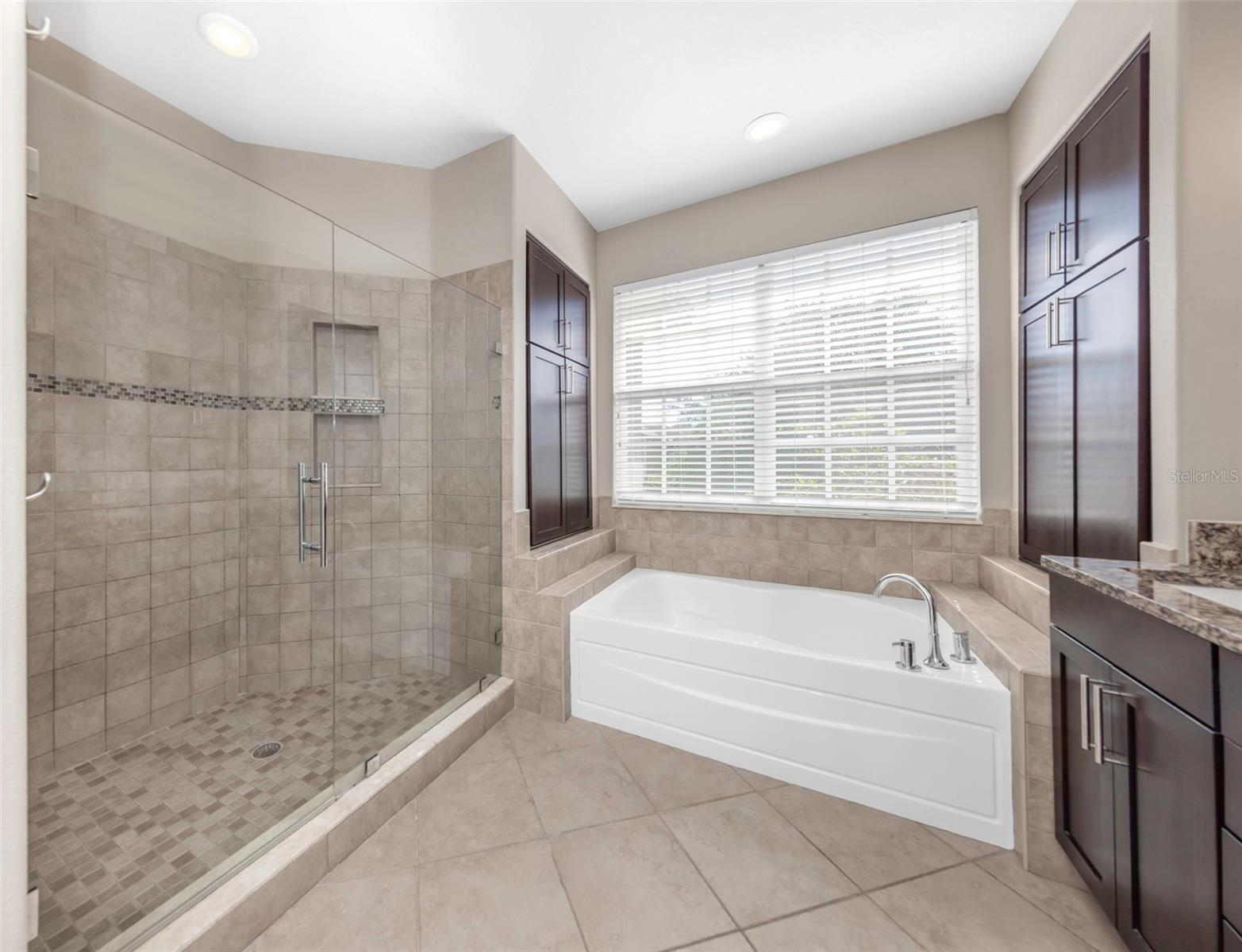 Image 36 of 76 For 4152 Grandchamp Circle