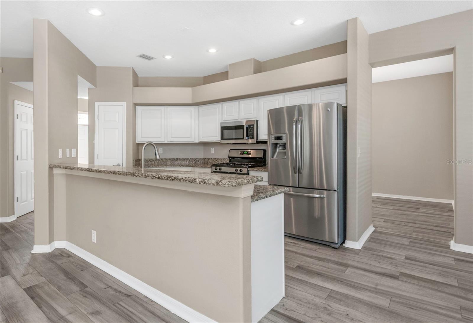 Image 8 of 76 For 4152 Grandchamp Circle