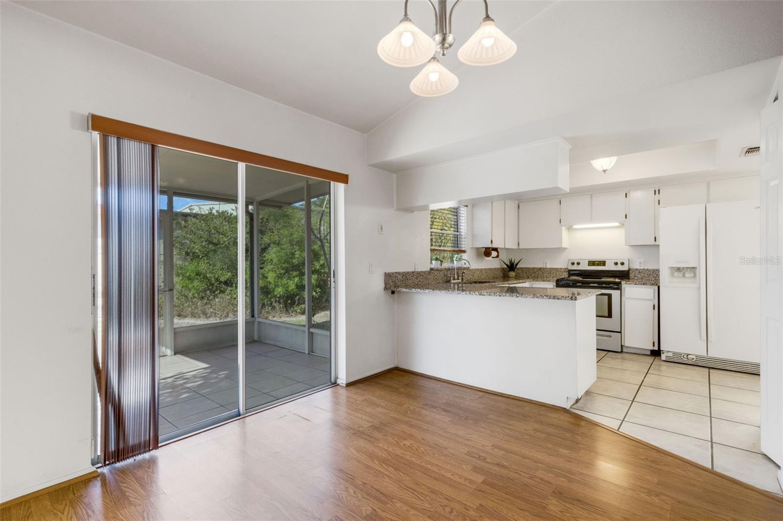 Image 10 of 50 For 7571 121st Terrace