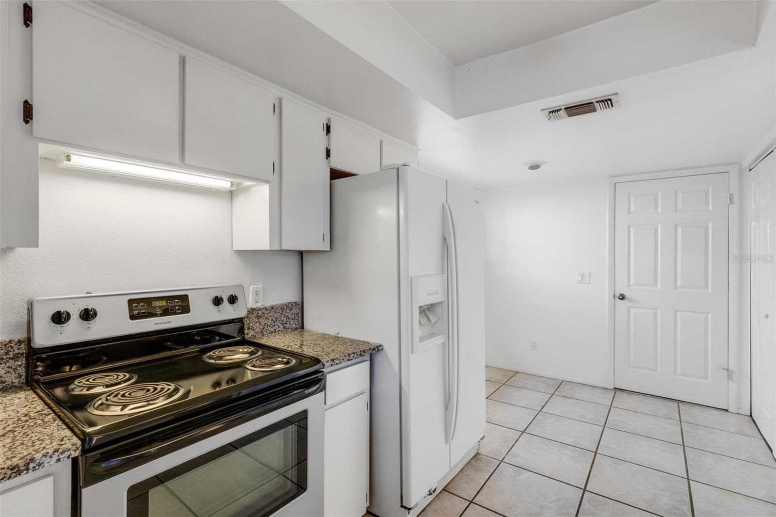 Image 18 of 50 For 7571 121st Terrace