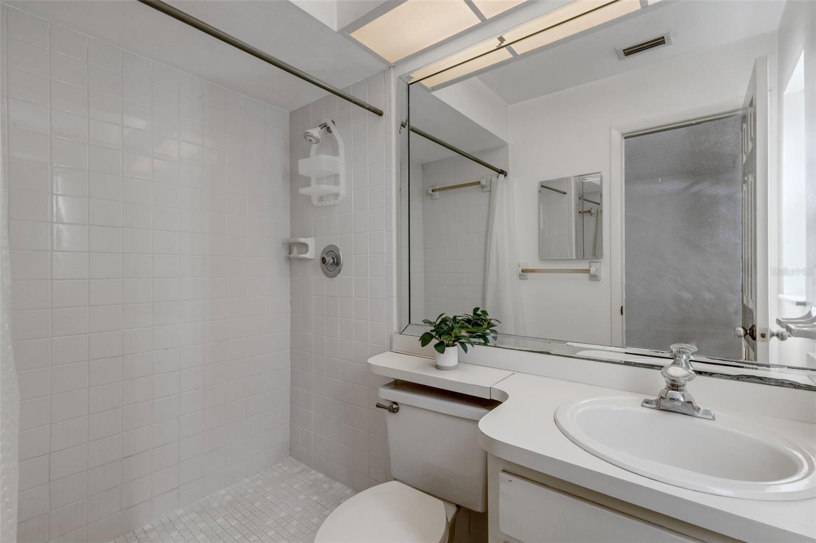 Image 28 of 50 For 7571 121st Terrace