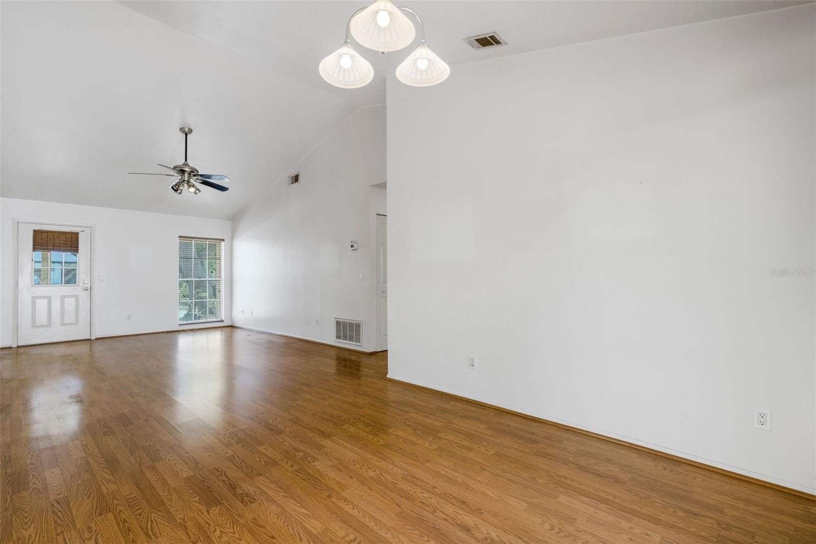 Image 6 of 50 For 7571 121st Terrace