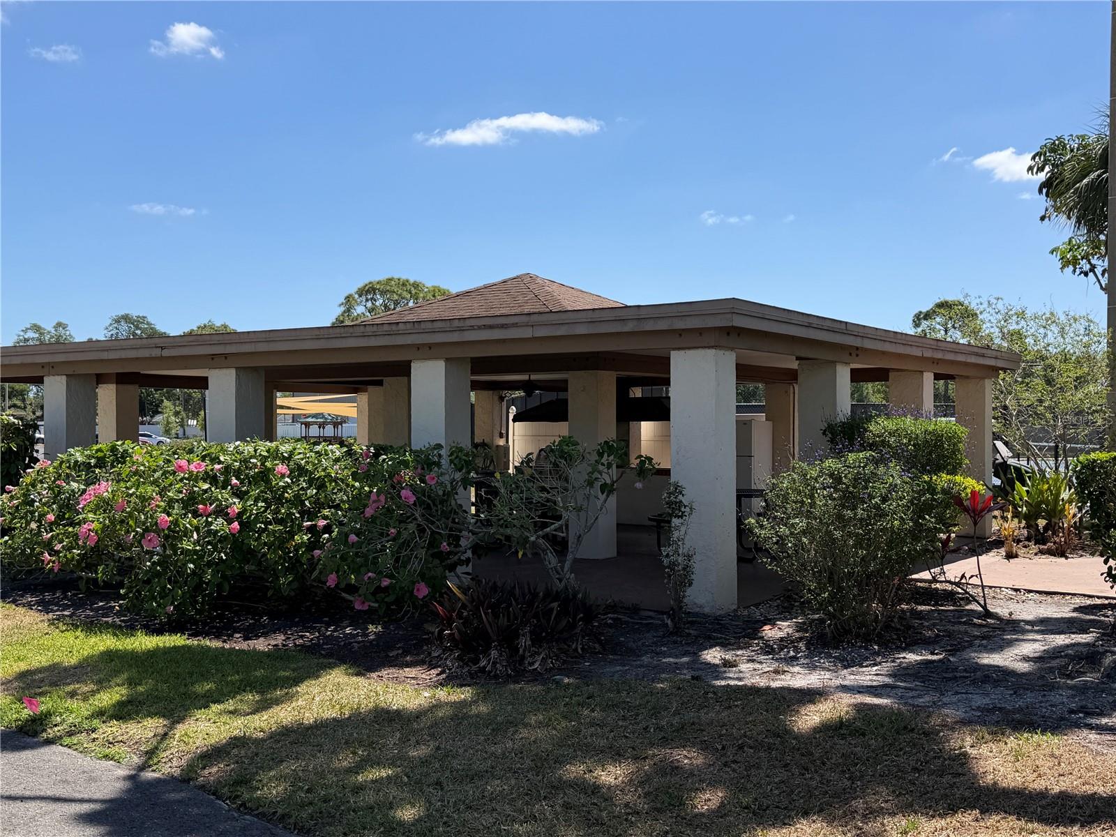 Image 11 of 49 For 5967 Terrace Park Drive N 104