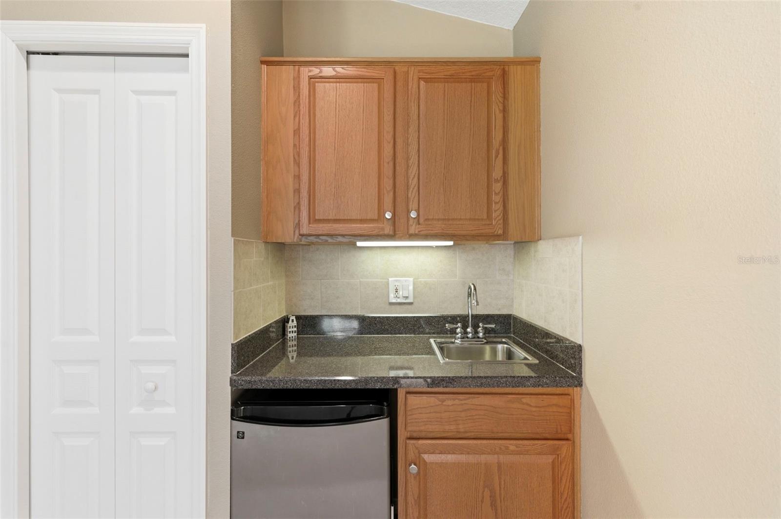 Image 25 of 66 For 4356 Ellinwood Boulevard