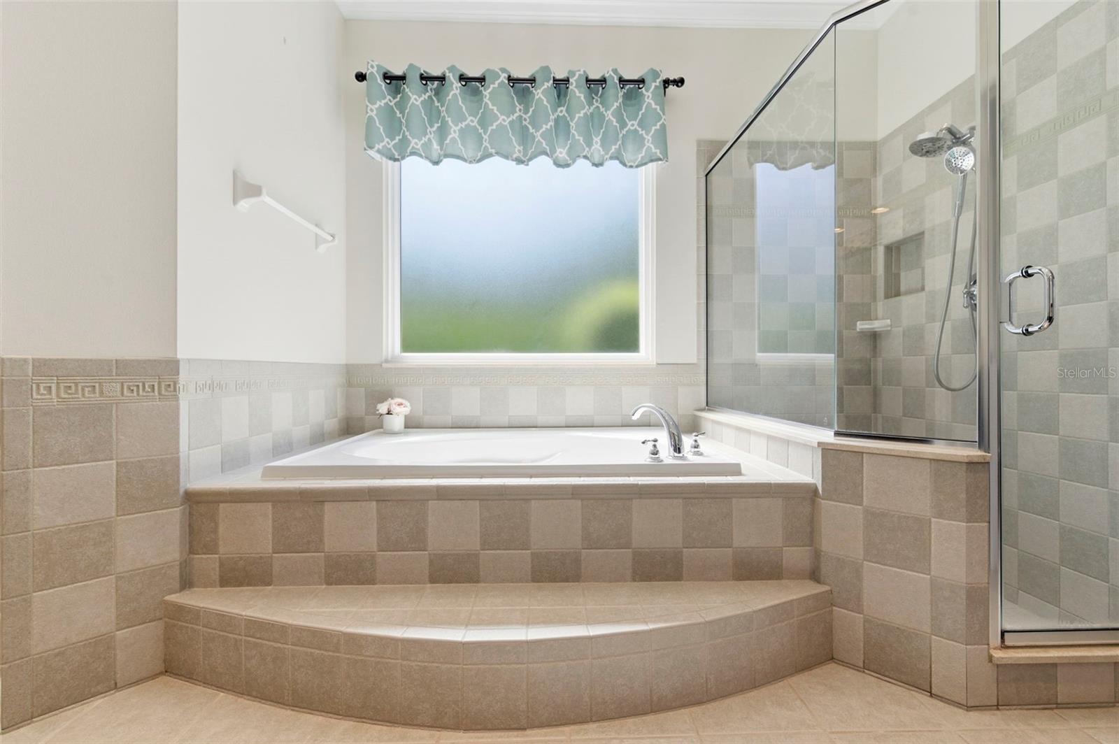 Image 34 of 66 For 4356 Ellinwood Boulevard