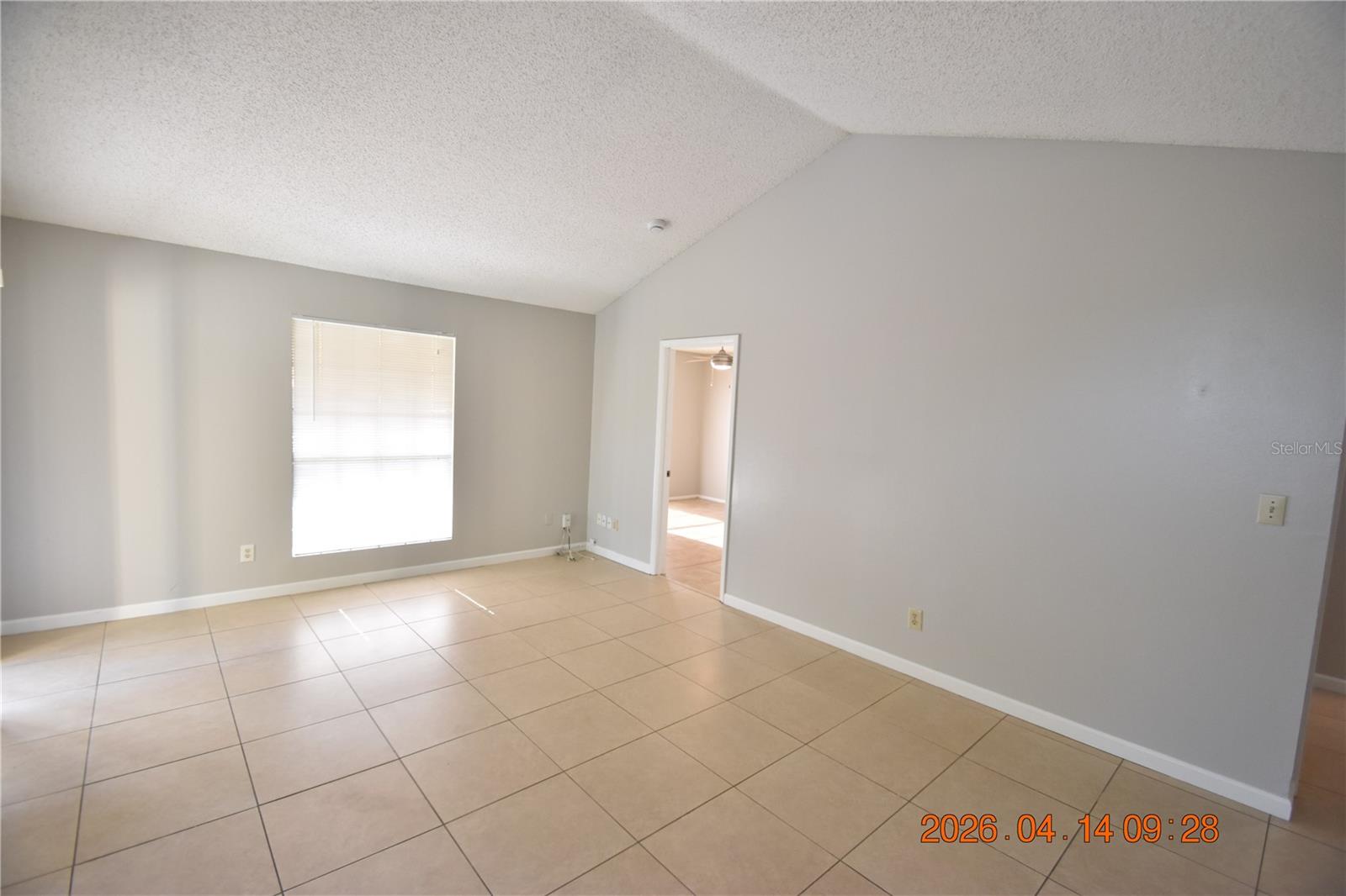 Image 14 of 39 For 8605 Mallard Reserve Drive 203