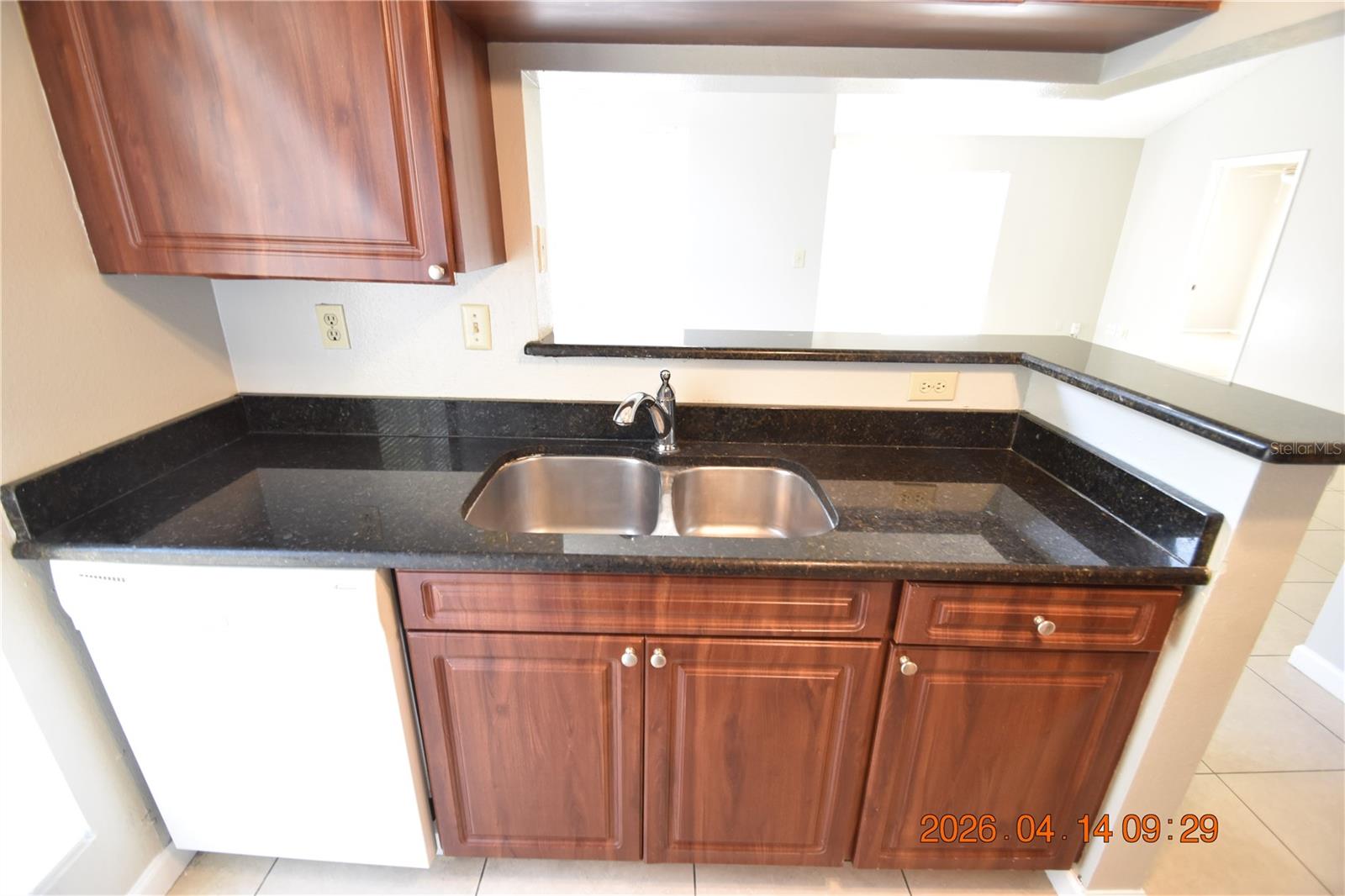 Image 25 of 39 For 8605 Mallard Reserve Drive 203