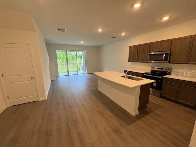 Image 3 of 21 For 32547 Welling Blade Loop