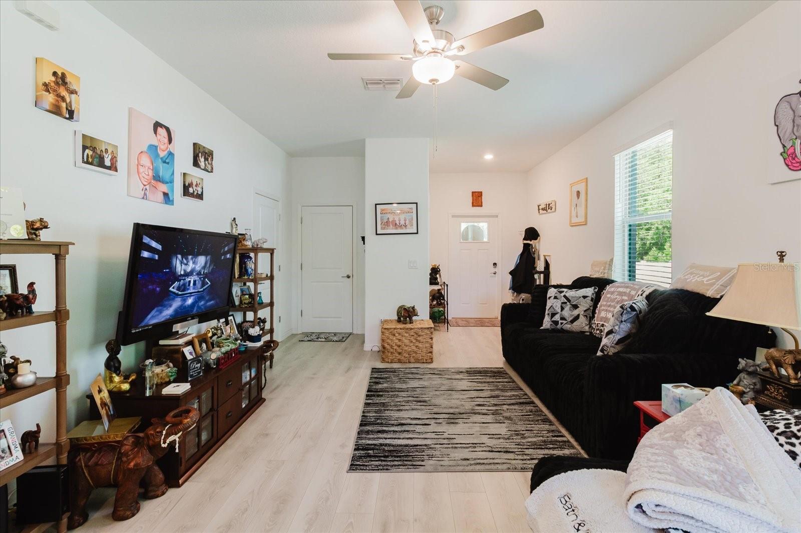 Image 20 of 66 For 5226 Forum Boulevard