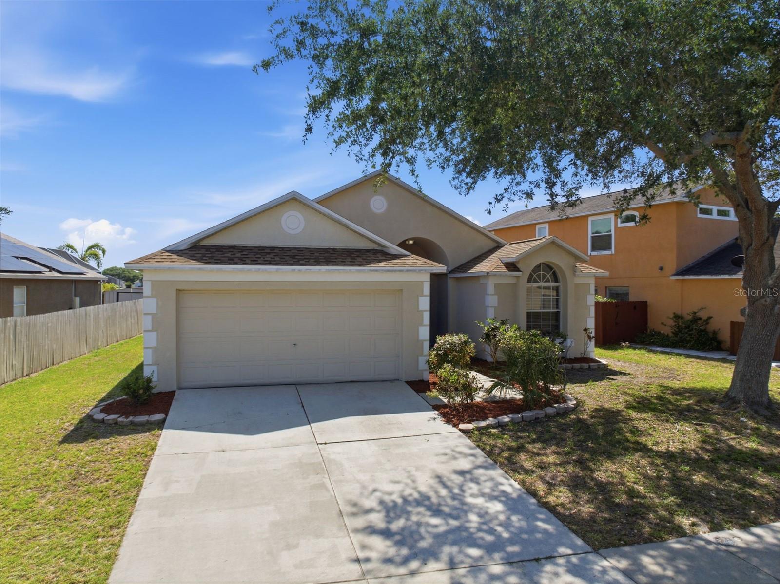 Image 3 of 47 For 12501 Lake Vista Drive