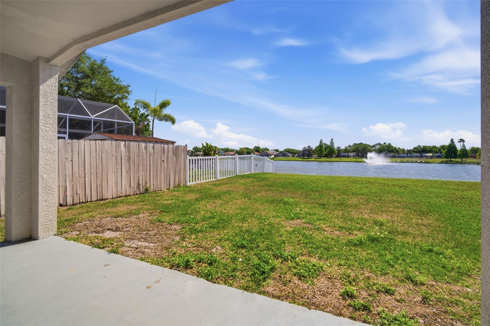 Image 34 of 47 For 12501 Lake Vista Drive