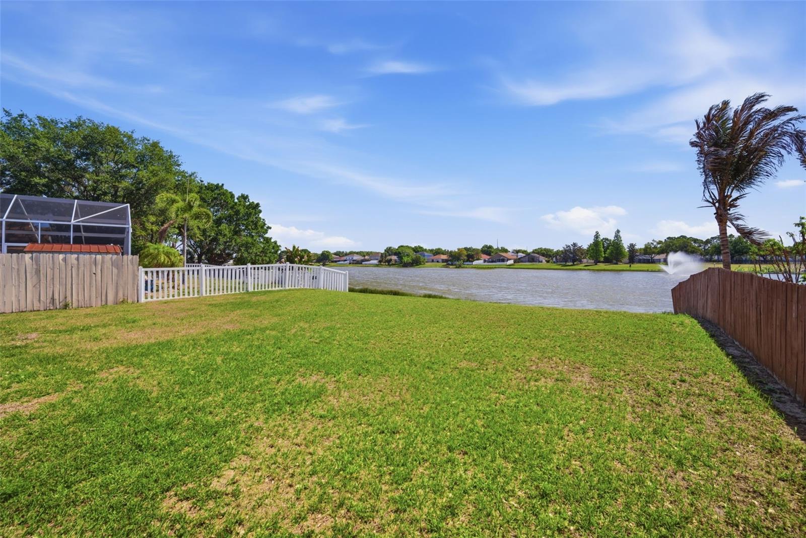 Image 35 of 47 For 12501 Lake Vista Drive