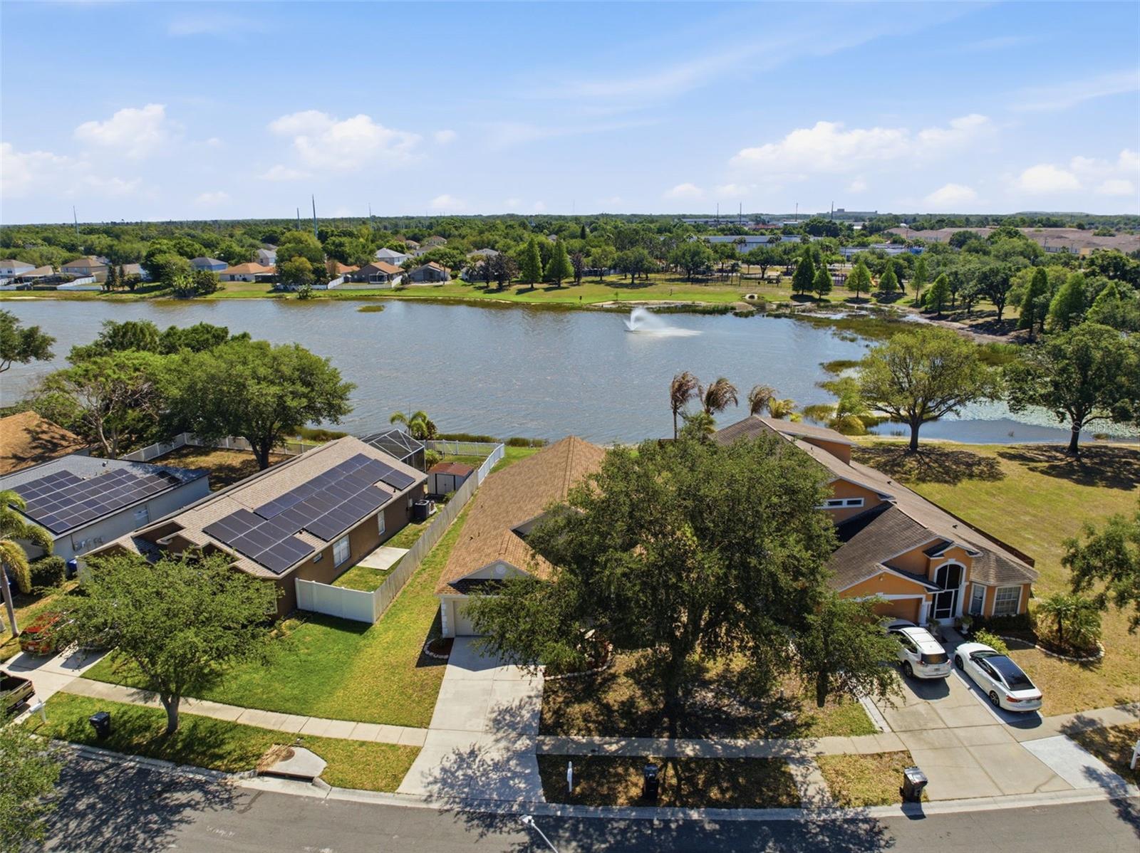 Image 39 of 47 For 12501 Lake Vista Drive