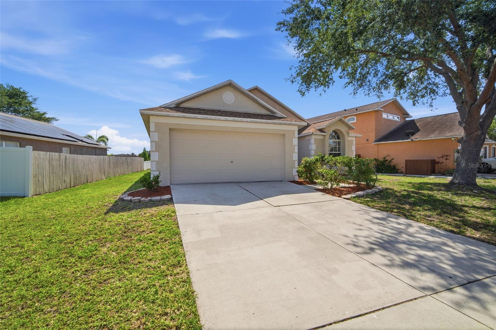 Image 46 of 47 For 12501 Lake Vista Drive