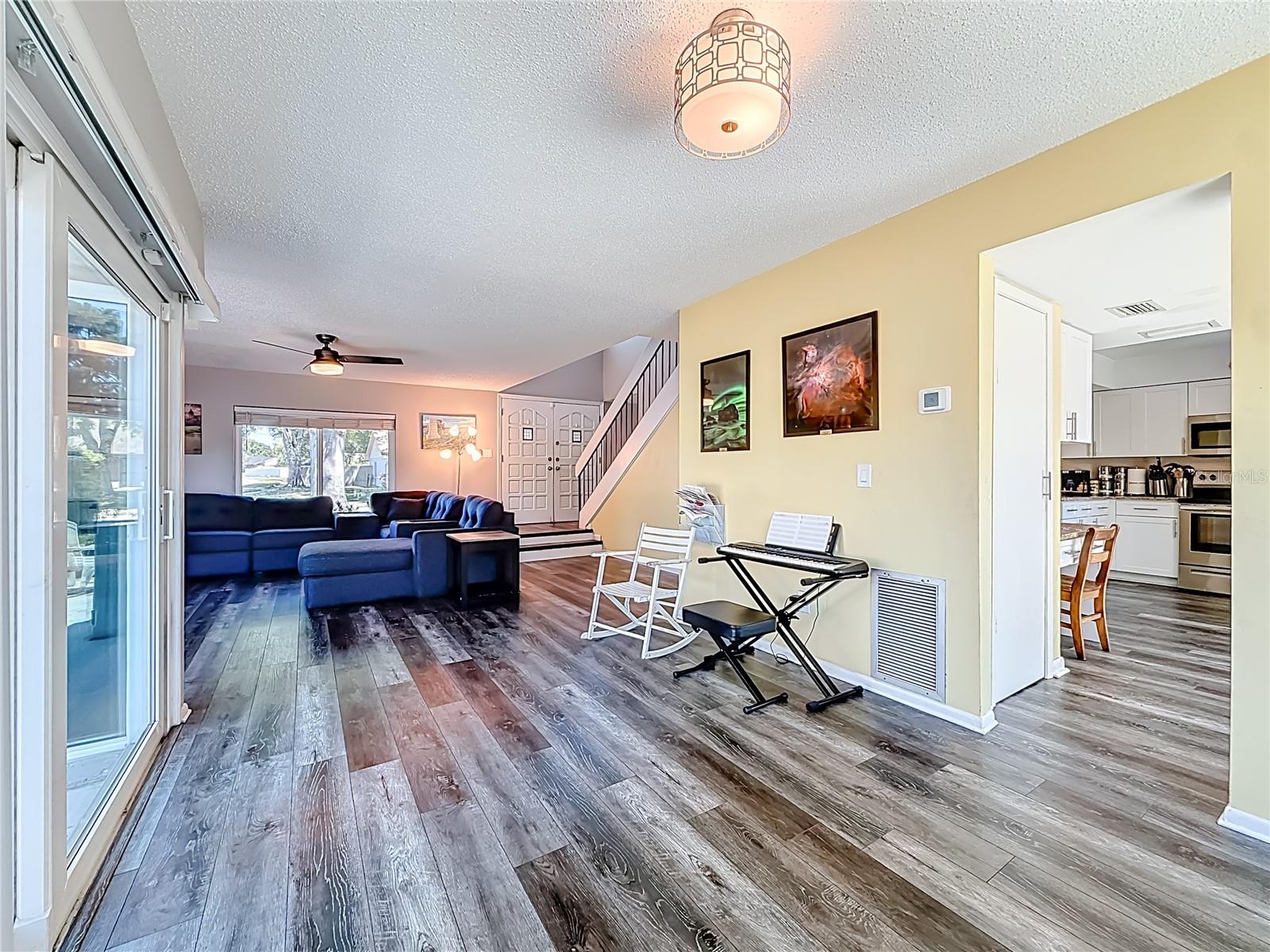 Image 12 of 54 For 4510 Viewridge Way