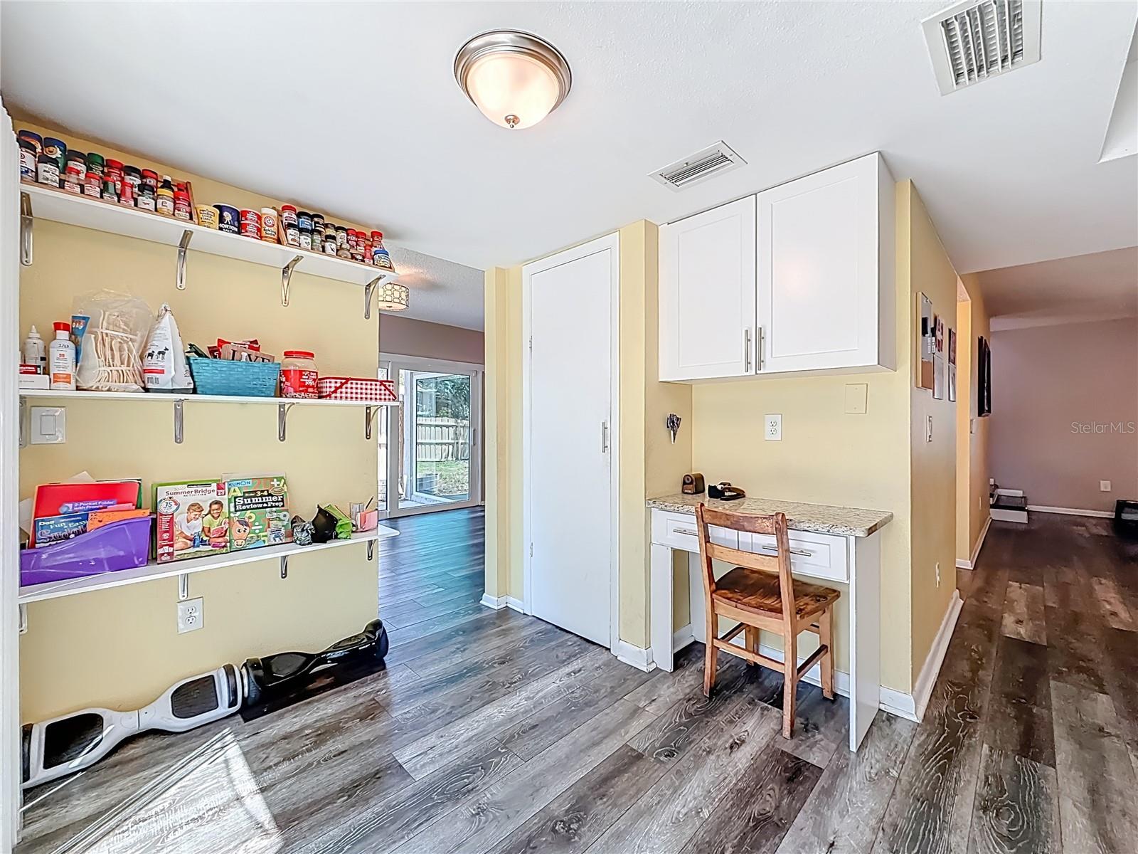 Image 14 of 54 For 4510 Viewridge Way