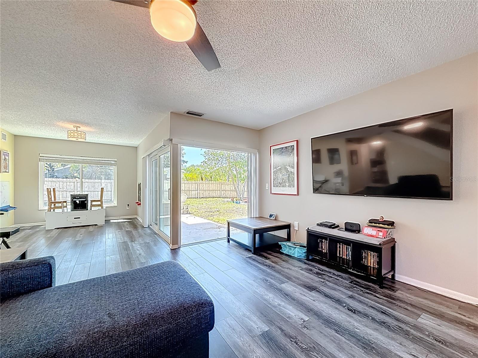 Image 7 of 54 For 4510 Viewridge Way