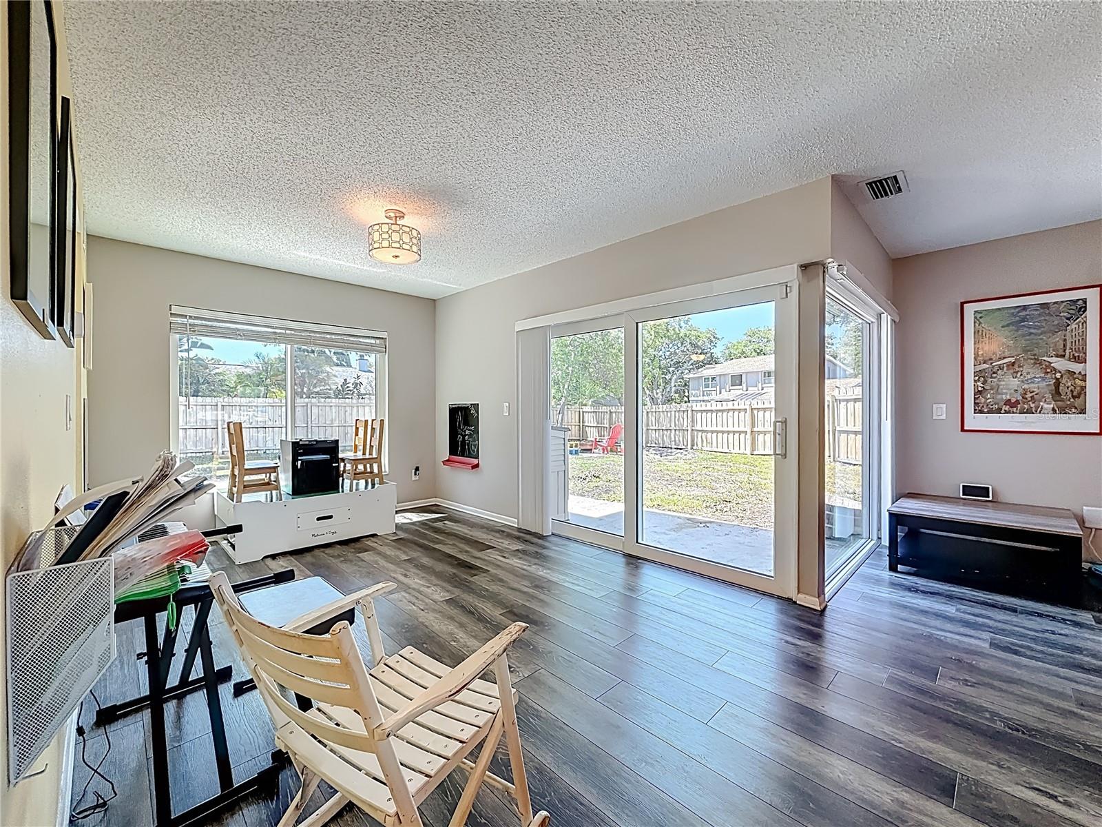 Image 8 of 54 For 4510 Viewridge Way