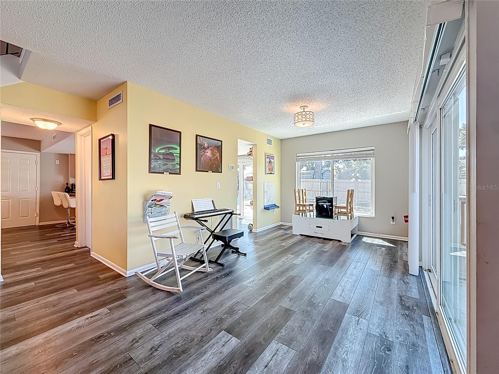 Image 9 of 54 For 4510 Viewridge Way