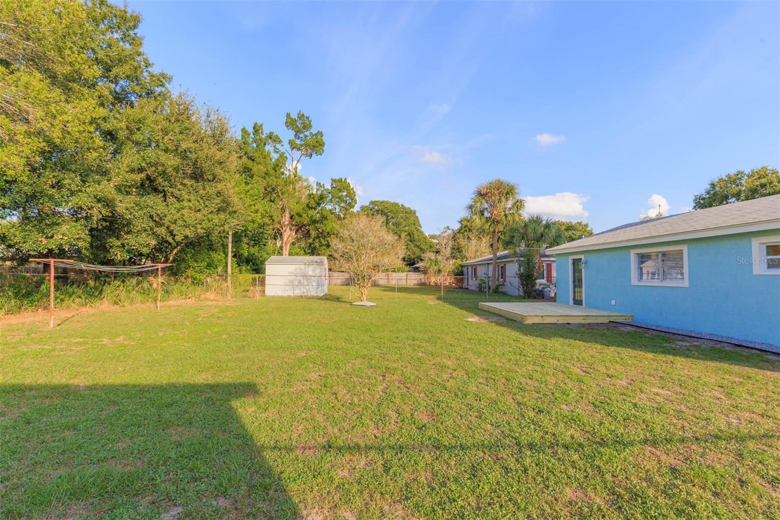 Image 17 of 21 For 3911 Tyson Avenue