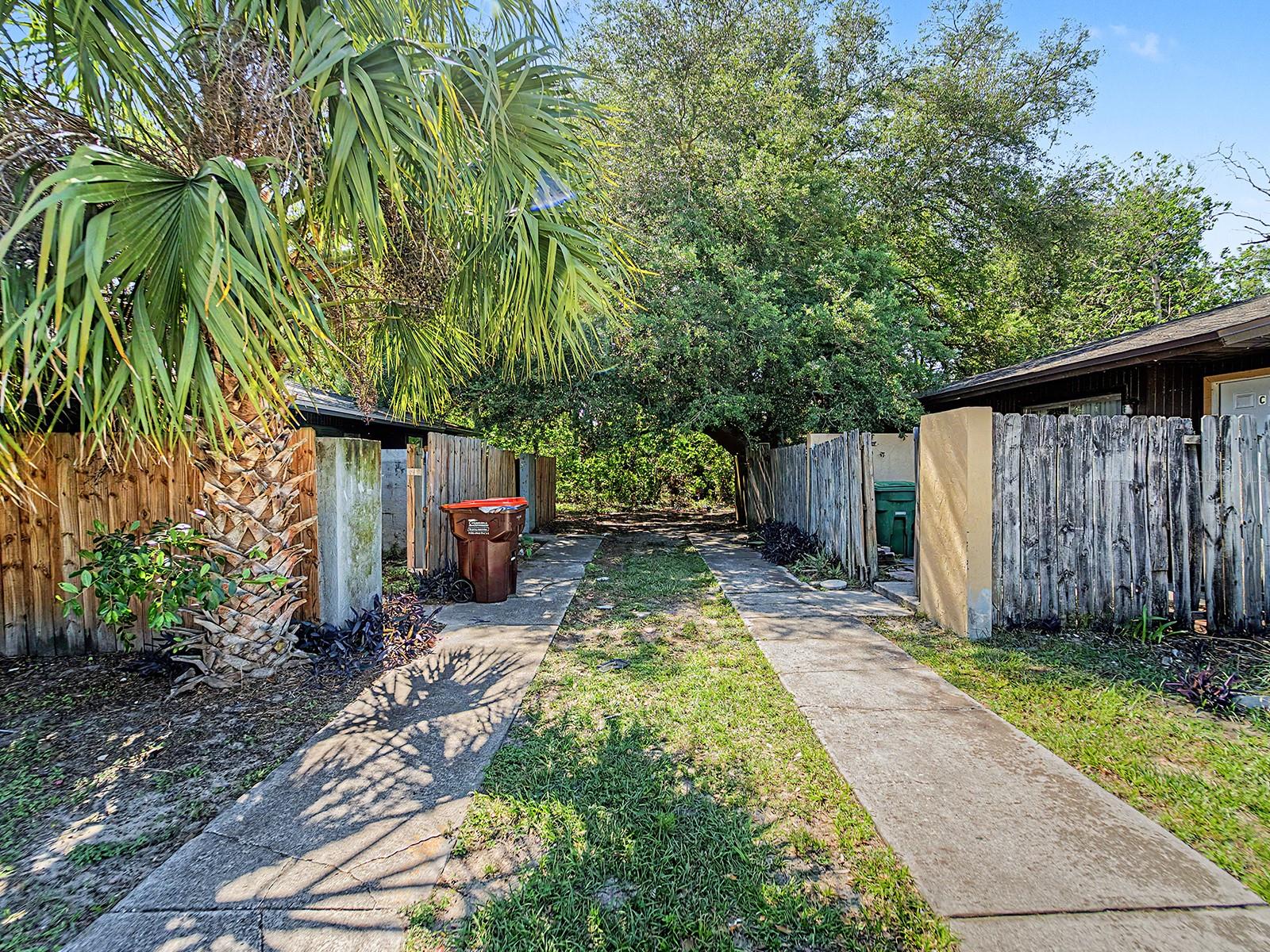 Image 27 of 42 For 2950 53rd Court