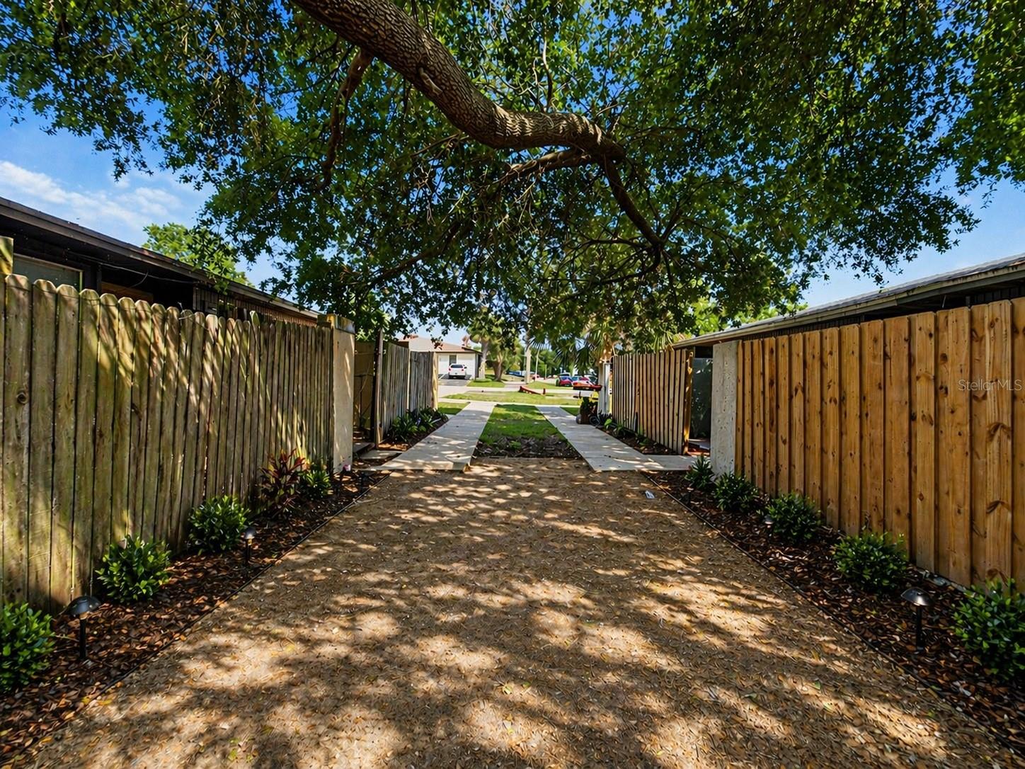 Image 28 of 42 For 2950 53rd Court