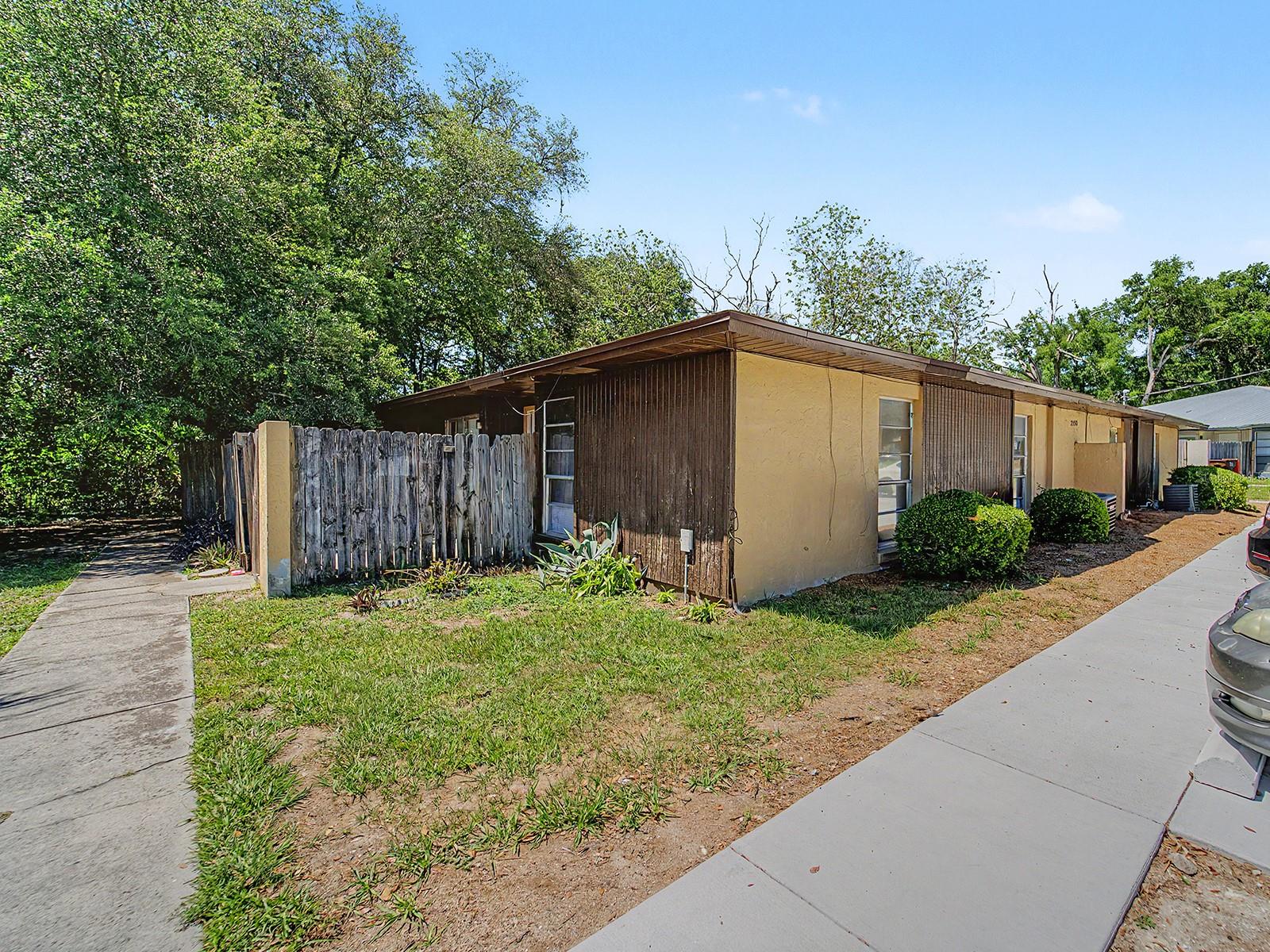 Image 33 of 42 For 2950 53rd Court