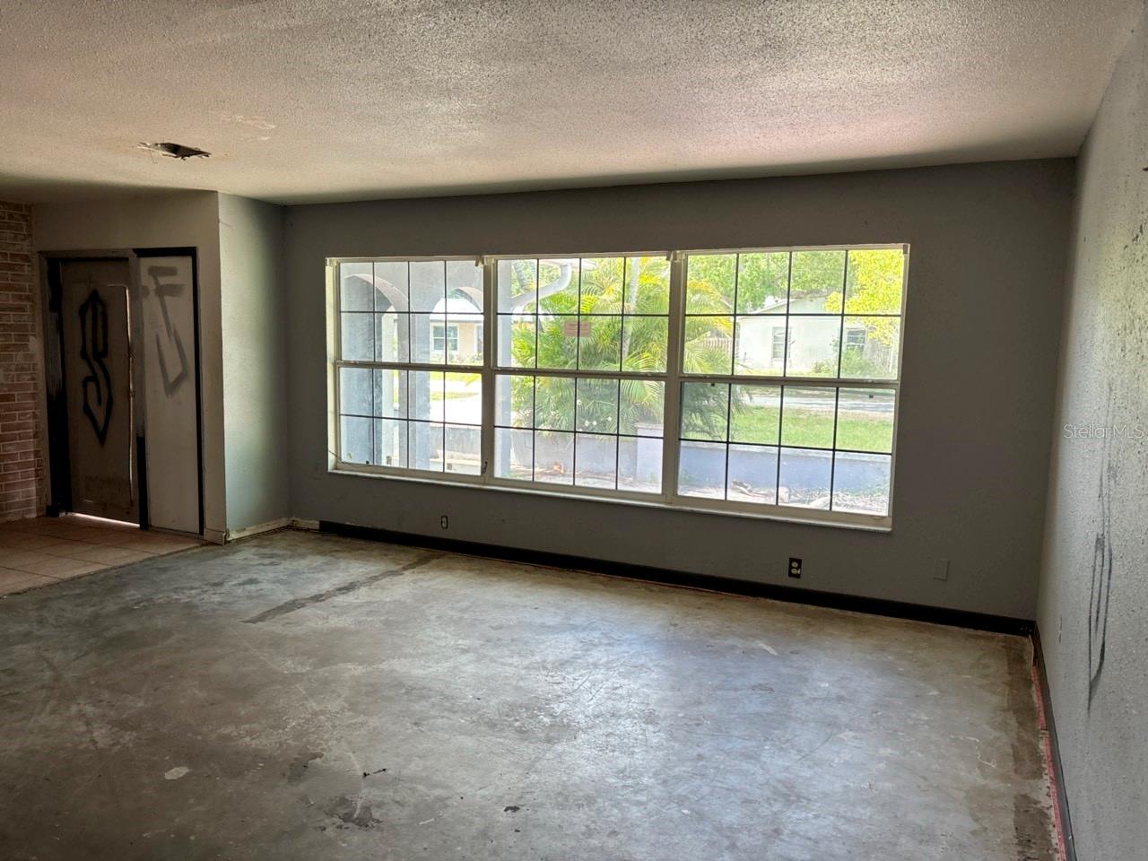 Image 10 of 12 For 6329 11th Street Court E