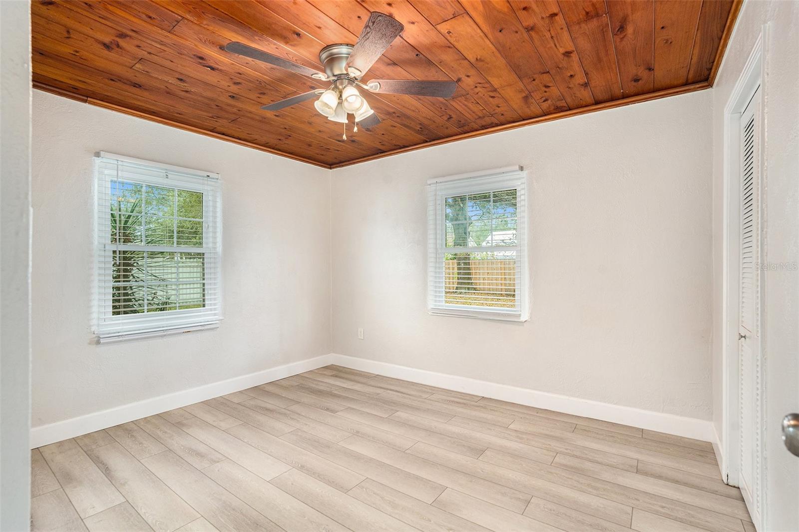 Image 17 of 22 For 5305 Whiteway Drive