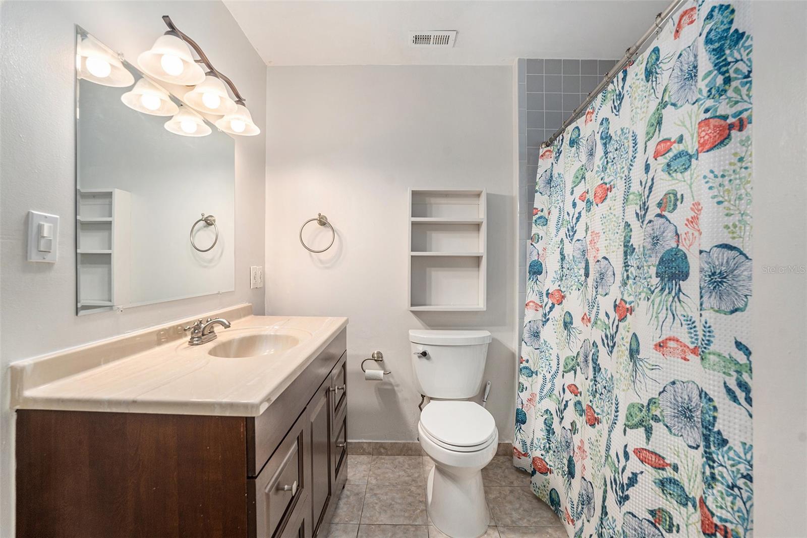 Image 20 of 22 For 5305 Whiteway Drive